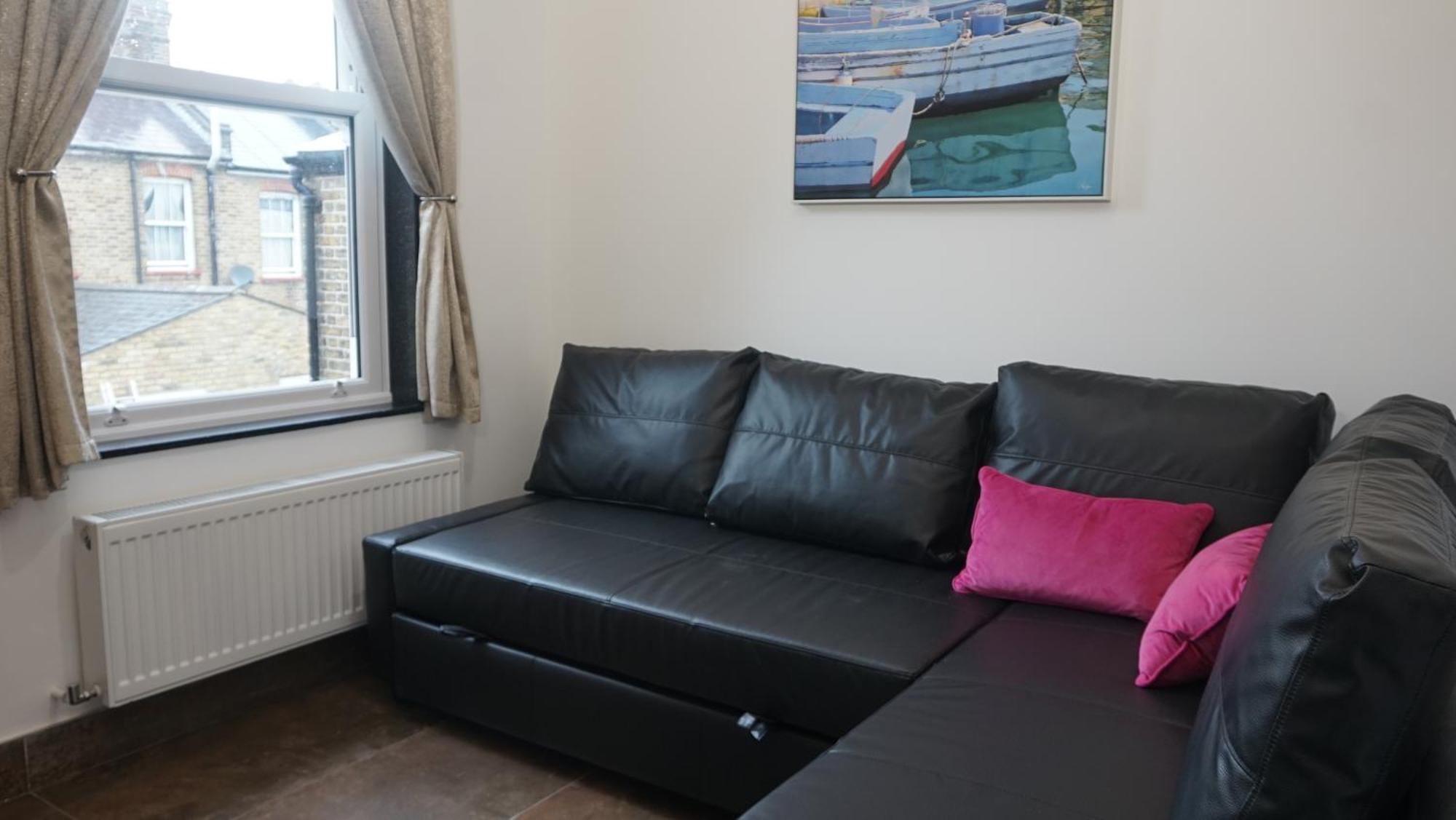 Beautiful London Home Sleeps 6, 2 Minutes To Metro Zewnętrze zdjęcie