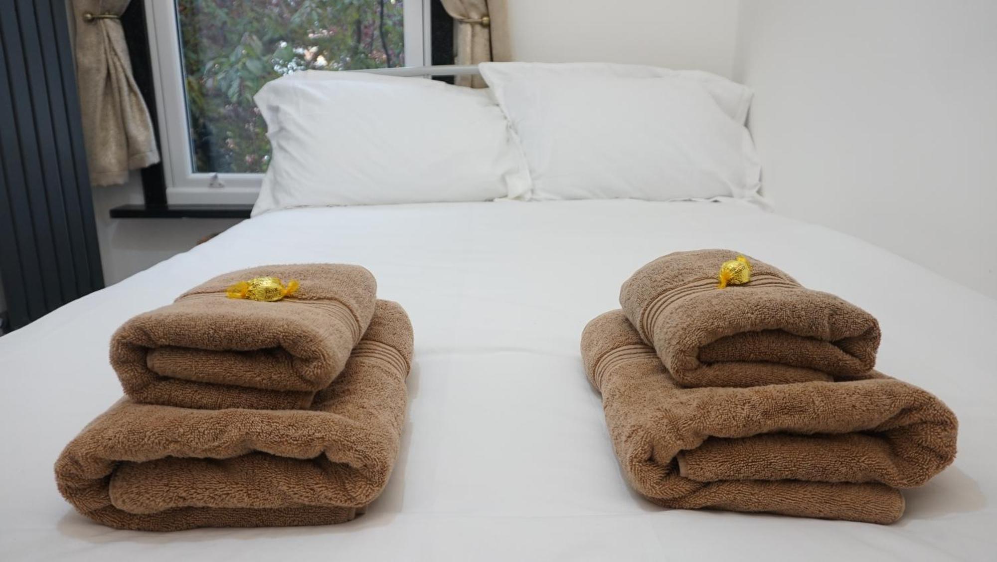 Beautiful London Home Sleeps 6, 2 Minutes To Metro Zewnętrze zdjęcie